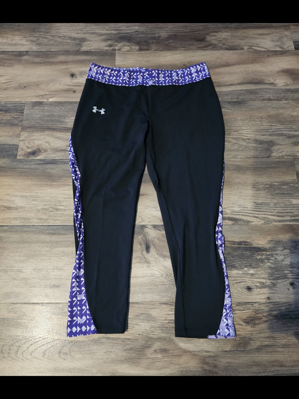 Womens Fitted Under Armour Capris Size Medium